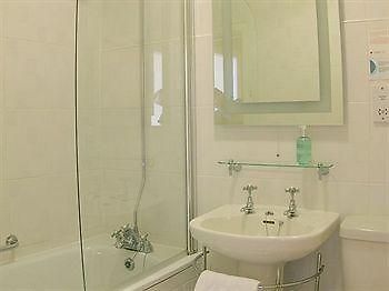Barclay House Cottages Лу Экстерьер фото